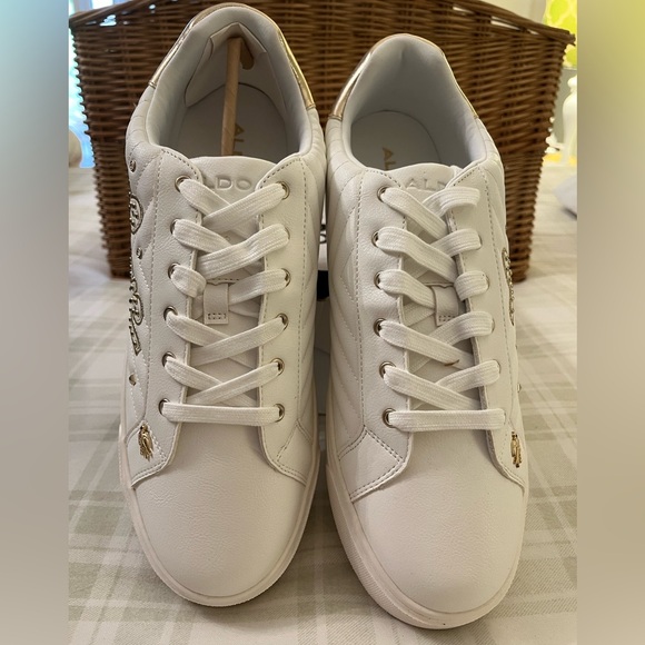 NIB Aldo LoveNow sneakers in white with gold accents, size 11 - Picture 4 of 7